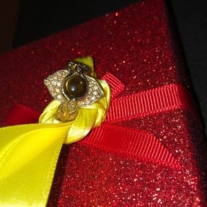 Banana Republic tiger eye and gold with crystals 6 1/2